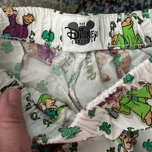 VTG Disney Store "Luck of the Irish" Seven Dwarves Boxer - Picture 3 of 6
